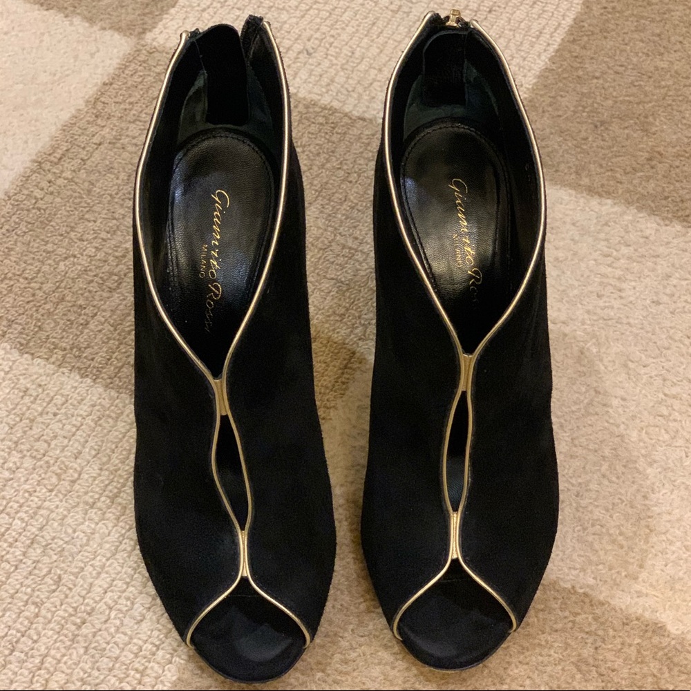 Gianvito Rossi gorgeous black open toe booties